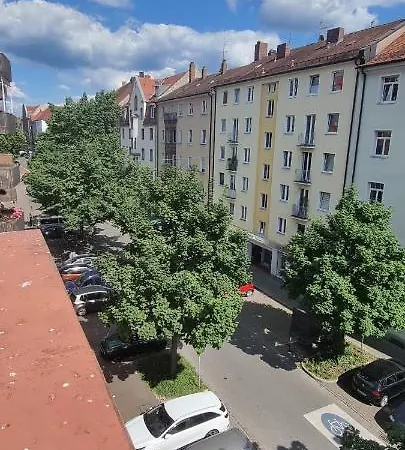 B&r In Aufsessplatz Apartment